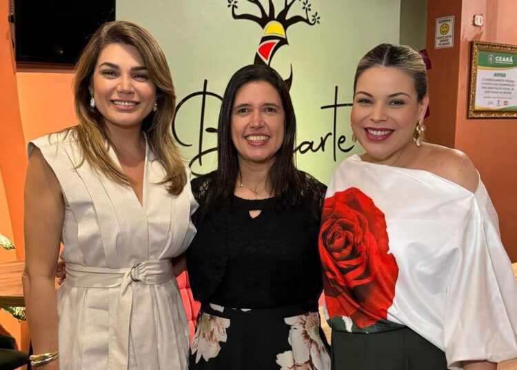 Evento Elas por Elas aconteceu na Casa Baobarte com Chris Estrela e Carol Arruda