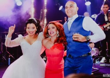 Cantora Vitória Fernandez transforma festas de casamento no Ceará com show inesquecível