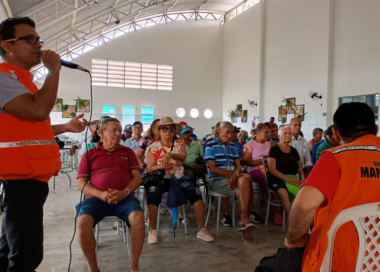 Restaurante Popular recebe palestra da Defesa Civil de Maracanaú sobre prevenção e redução de desastres