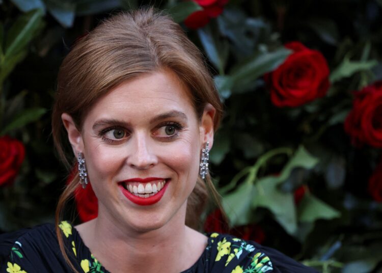 Palácio de Buckingham anuncia gravidez de princesa da família real britânica