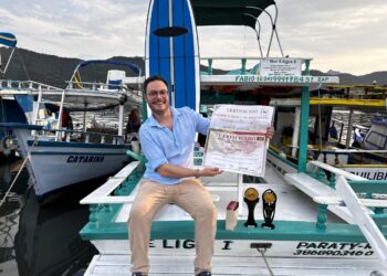 Enrico Pierro celebra dupla premiação e lança nova coletânea de poemas com seu pai na Flip-Paraty