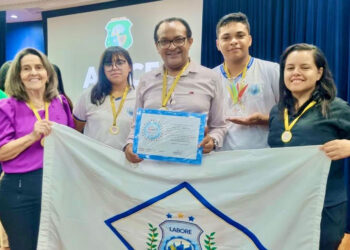 Estudantes da Escola Municipal Adauto Ferreira Lima conquistam Prêmio Peteca 2024