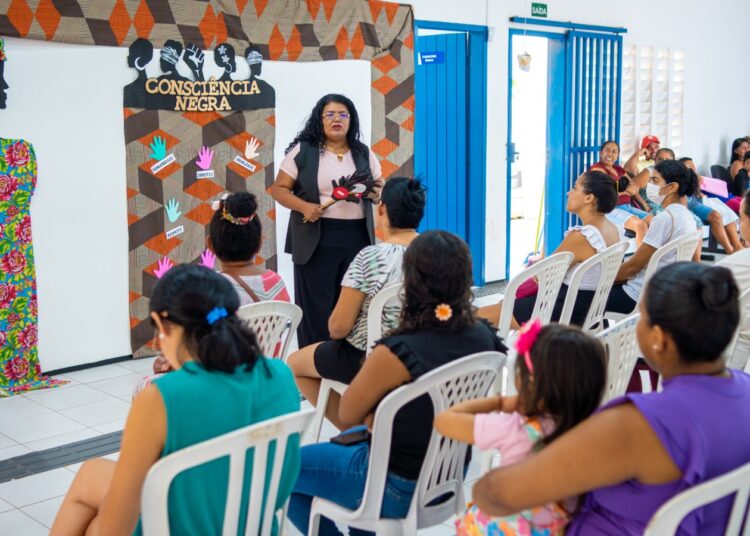 Unidades de atendimento da Sasc realizam diversas ações para marcar a data