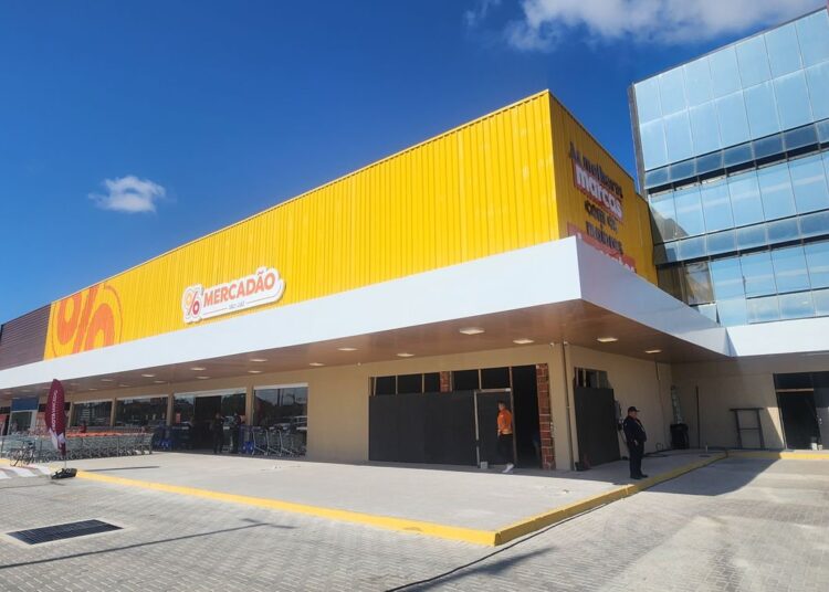 Castelão recebe nova unidade do Mercadão São Luiz
