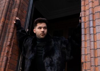 Do Reino Unido para o mundo, Wesley Poison lança “O Chamado do Relógio da Vida e o Valor do Tempo”