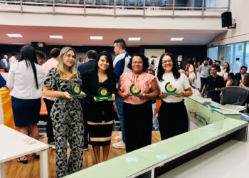 Secretarias de Educação, de Infraestrutura, Escolas Municipais Irmã Dulce e Comissário Francisco Barbosa recebem Selo TCE CE Sustentável