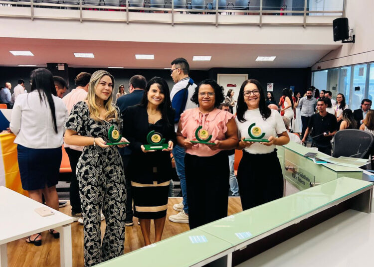Secretarias de Educação, de Infraestrutura, Escolas Municipais Irmã Dulce e Comissário Francisco Barbosa recebem Selo TCE CE Sustentável