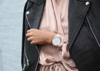 5 Tendências em Relógios Femininos para Complementar Seu Look em 2025