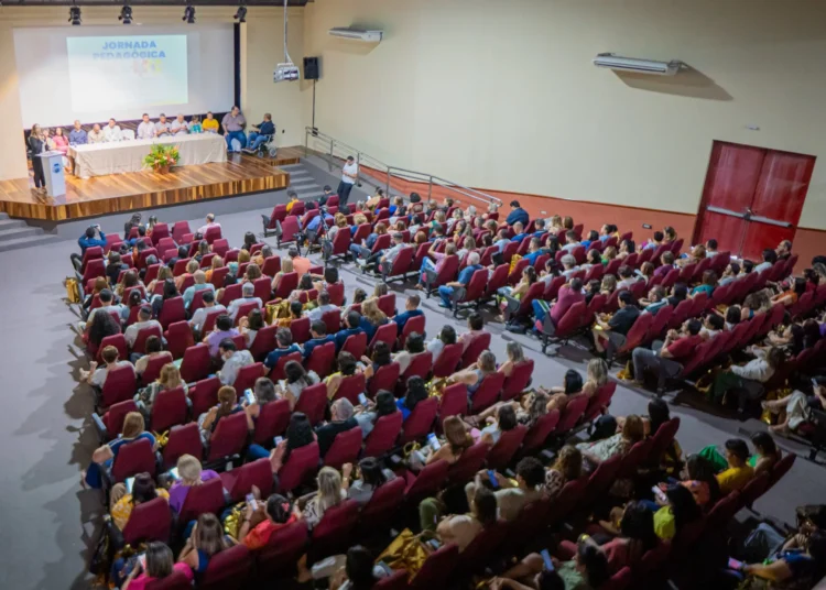 desafios e práticas pedagógicas na perspectiva inclusiva é tema da Jornada Pedagógica 2025