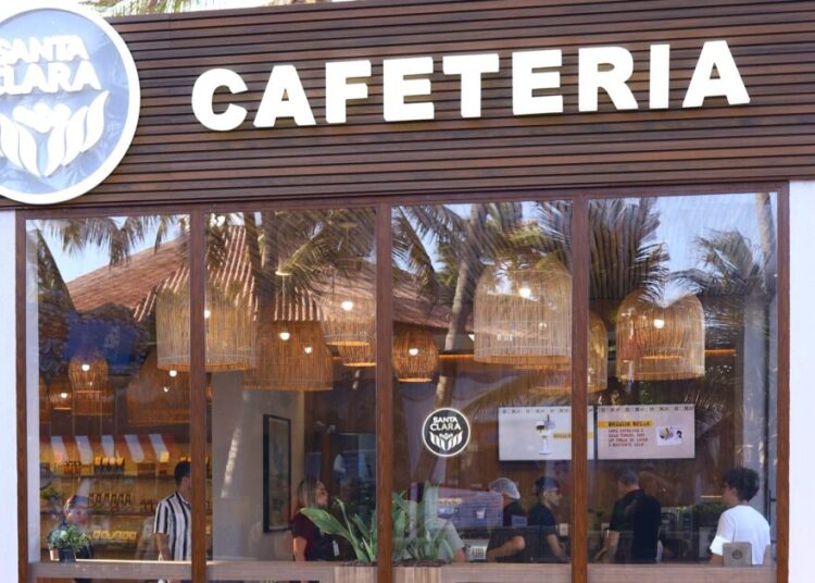 Santa Clara inaugura cafeteria no Beach Park