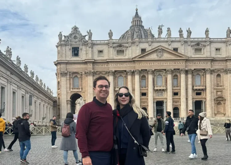Dra. Carolina Parente e Dr. Herton Parente, sócios da Parente Advocacia, desembarcam em Portugal e Roma para agenda de trabalho internacional