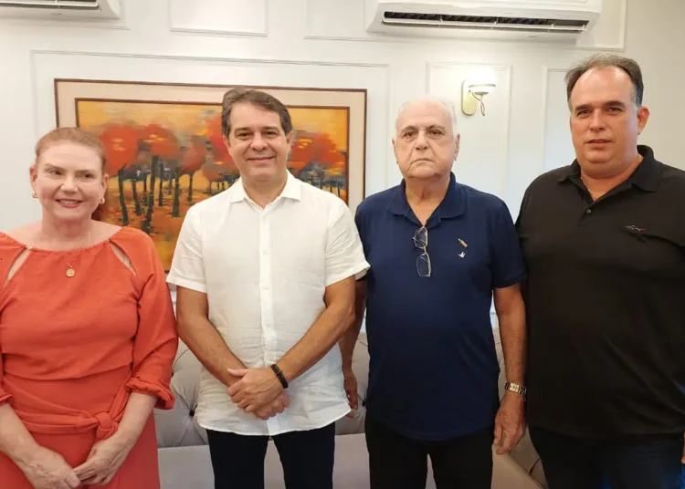 Maracanaú, Fortaleza e a Uninassau assinam termo de cooperação para formação de médicos