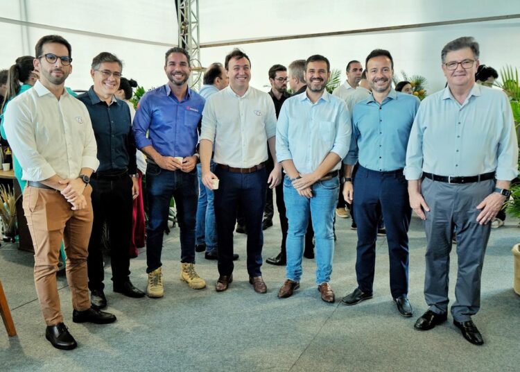 Grupo Termaco e Tecer participam de marco histórico no Porto do Pecém