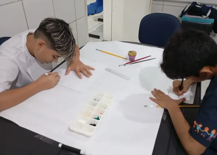 Eduqhub leva inovação social à Casa Ronaldo Pereira com projeto de empreendedorismo infantil