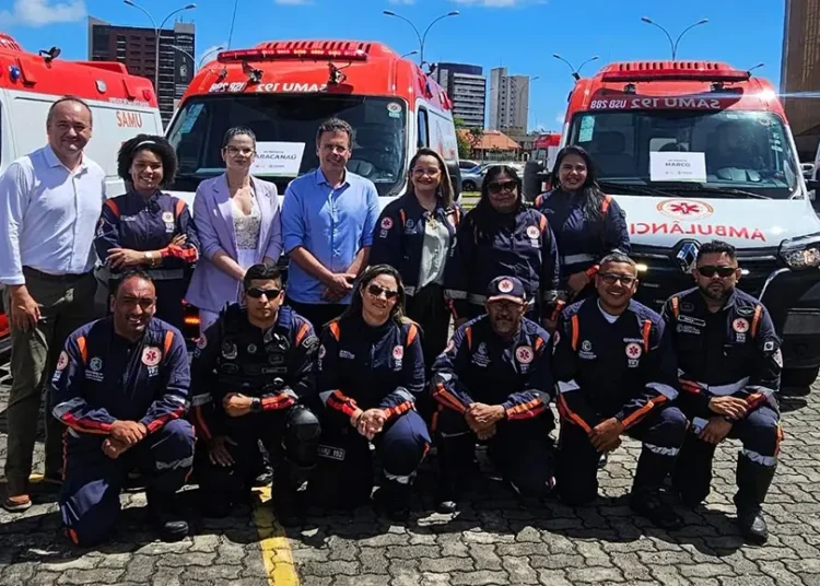 Maracanaú recebe nova ambulância do SAMU para reforçar atendimento de urgência e emergência