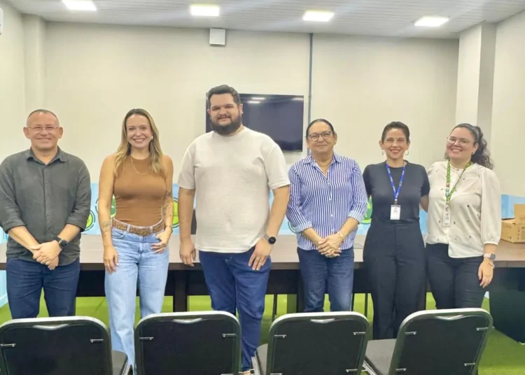 Representantes da Empresa Ambiental Ceará visitam a Secretaria de Meio Ambiente de Maracanaú