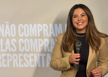 Raysa Rídia destaca poder do posicionamento de imagem e da visibilidade na mídia durante a 6ª edição do Karfe com Marketing