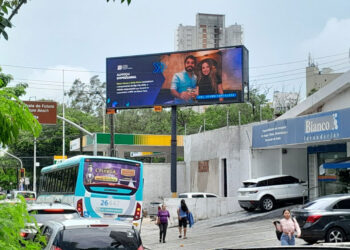 BIGDOOH aposta no poder das ruas para reconectar marcas com o público em meio à saturação do digital