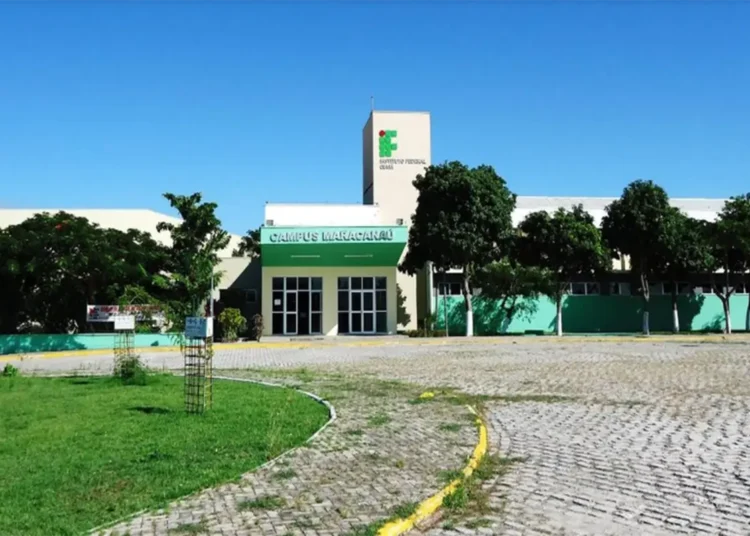 IFCE de Maracanaú abre seleção para três cursos técnicos concomitantes