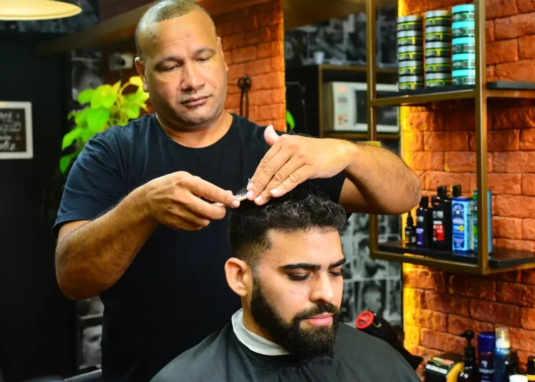 Rocha Barbeiro conquista o topo: a barbearia mais bem avaliada do mundo no Google está em Fortaleza