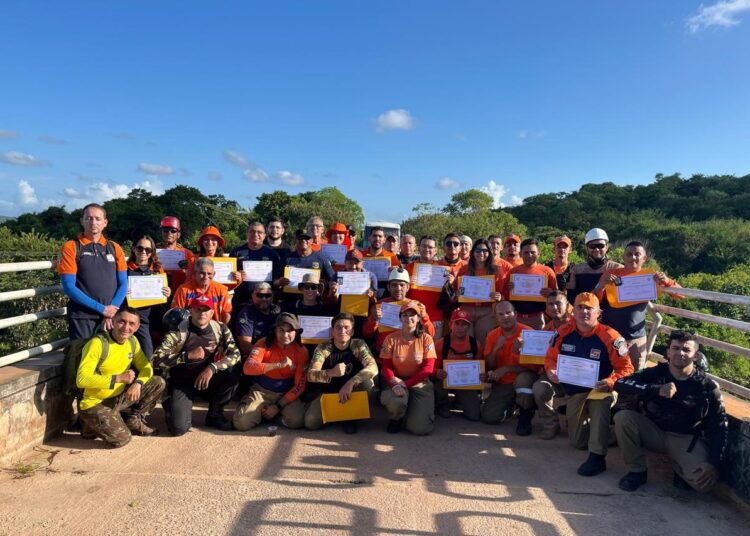 Defesa Civil de Maracanaú participa de capacitação para fortalecer ações de prevenção e resposta a emergências