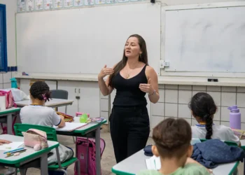Prefeitura convoca profissionais do Magistério