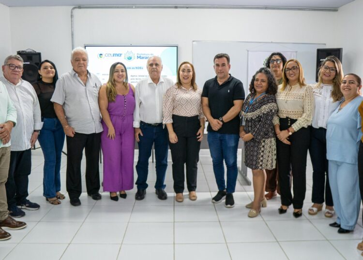 Prefeitura debate funcionamento dos cursos do CEUMAR, primeiro centro universitário municipal do Ceará
