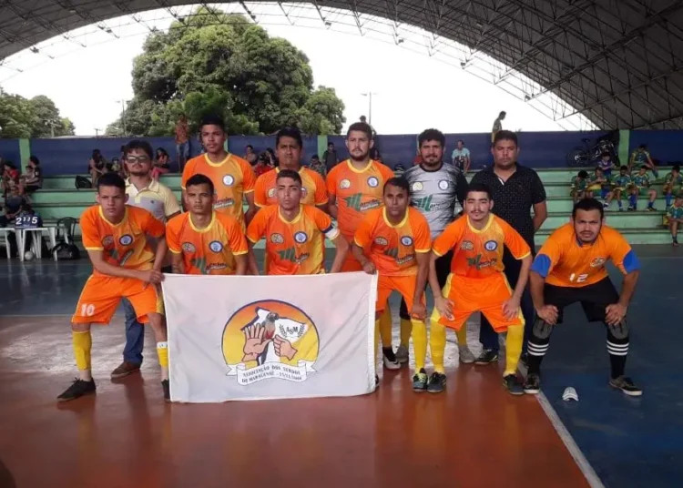 Maracanaú apoia equipe de futsal de surdos em competição estadual