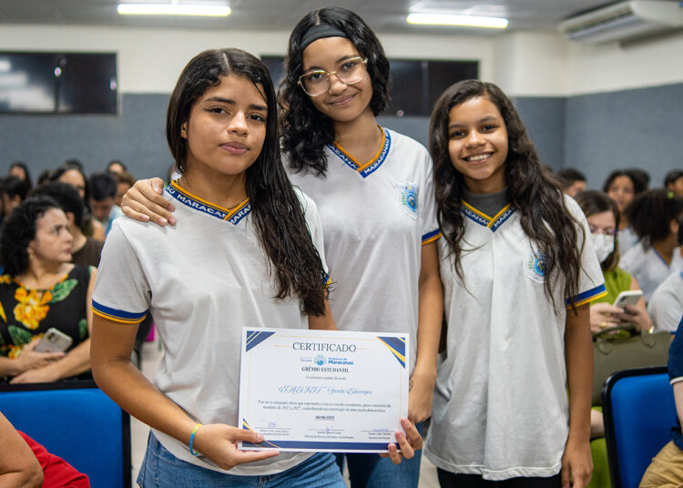 Prefeitura realiza posse dos Grêmios Estudantis das escolas municipais