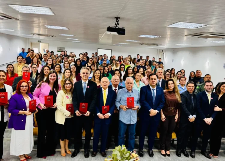Prefeito Roberto Pessoa participa da solenidade pelos 10 anos do Projeto Paz no Lar