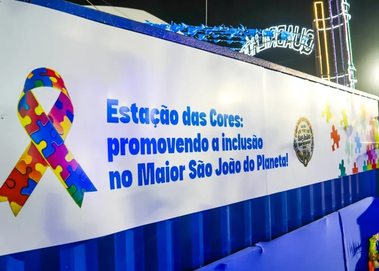 Espaço sensorial garante participação de crianças autistas no São João de Maracanaú 2025