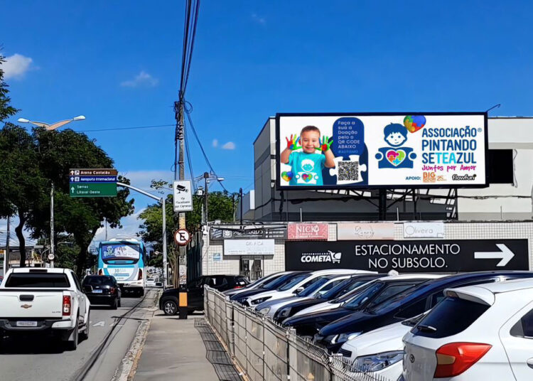 Bigdooh integra campanha em apoio ao autismo em parceria com a Associação Pintando SeTEAzul