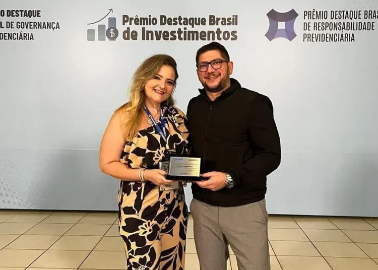 IPM Maracanaú conquista 13º lugar nacional em premiação da ABIPEM durante congresso em Foz do Iguaçu