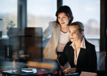 3 mil bolsas gratuitas para quem se interessa em atuar com investimentos e produtos financeiros