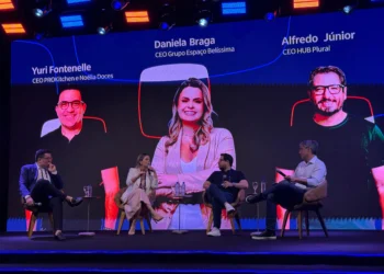 Daniela Braga participa de Talk Show exclusivo do Banco Itaú em Fortaleza