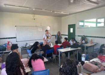No momento, você está visualizando Biblioteca Pública realiza roda de conversa sobre valorização da vida com estudantes do Ensino Médio