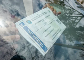 No momento, você está visualizando Demutran Maracanaú emite credenciais de estacionamento para idosos e pessoas com deficiência