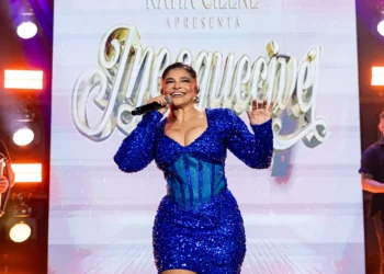 Kátia Cilene lança primeira parte do DVD “Inesquecível”, que celebra 35 anos de carreira