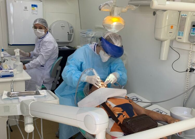 No momento, você está visualizando Restaurante Popular de Maracanaú realiza atendimentos odontológicos em parceria com o SESC Ceará