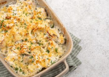 Bacalhau cremoso gratinado: peixe é perfeito para o fim de ano