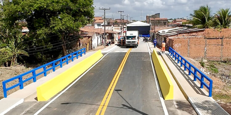 No momento, você está visualizando Nova Ponte do Jacomé, interligando Maracanaú e Pacatuba, será inaugurada na próxima segunda-feira, 15/12, com presença do governador Elmano de Freitas
