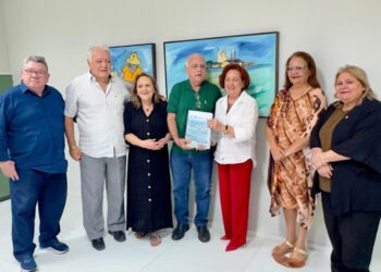 No momento, você está visualizando Prefeito de Maracanaú formaliza pedido de credenciamento do CEUMAR junto ao Conselho Estadual de Educação