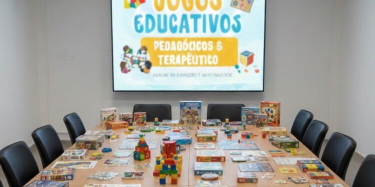 No momento, você está visualizando Secretaria de Saúde de Maracanaú promove curso sobre Jogos Educativos, Pedagógicos e Terapêuticos
