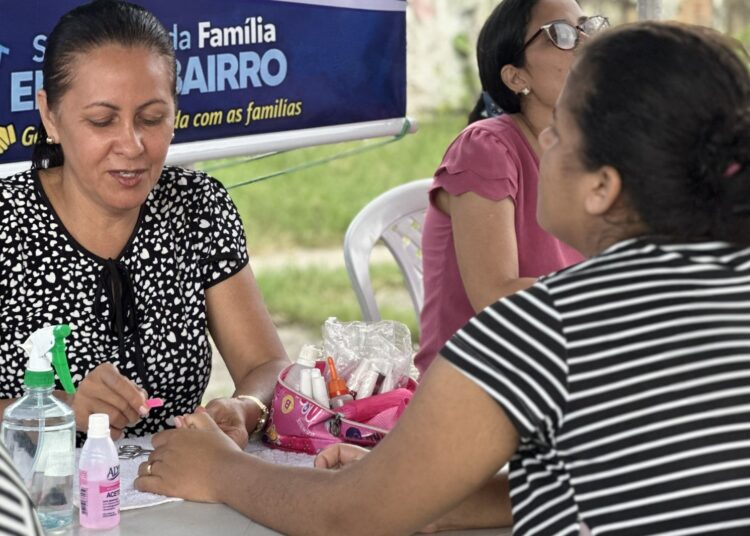 No momento, você está visualizando Prefeitura de Maracanaú realiza ação “Mulheres em Foco” com serviços de saúde, beleza e orientação jurídica no Santo Sátiro