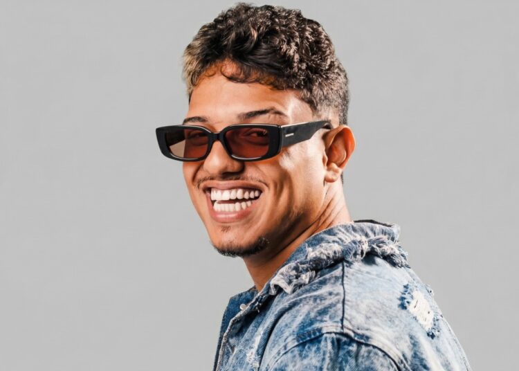 Breno Major dá continuidade ao sucesso de “100% Love” com segundo volume