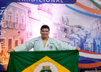 No momento, você está visualizando Jovem atleta de Maracanaú é convocado para Campeonato Mundial de Karatê e disputará duas competições importantes