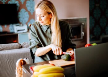 Cuidado! Alimentos comuns que podem intoxicar seu pet e você não sabe