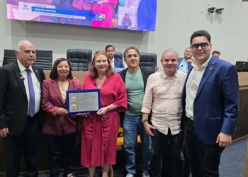 Fernanda Pessoa recebe Título de Cidadã Juazeirense em reconhecimento à sua atuação no Cariri