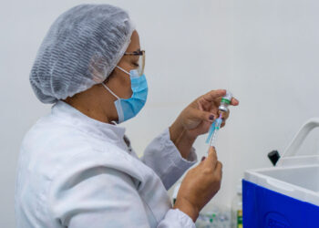Prefeitura de Maracanaú orienta pais e responsáveis a procurarem o Posto de Saúde para atualização da vacina pneumocócica infantil