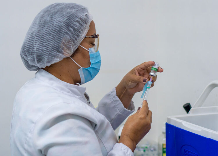 Prefeitura de Maracanaú orienta pais e responsáveis a procurarem o Posto de Saúde para atualização da vacina pneumocócica infantil